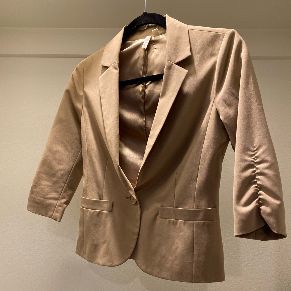 Tan 3/4 Sleeve Women’s Blazer